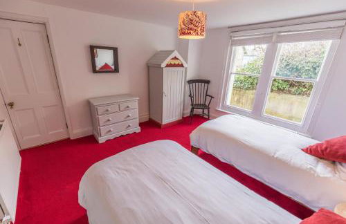 Promenade Apartment with own Beach Hut - Photo 11