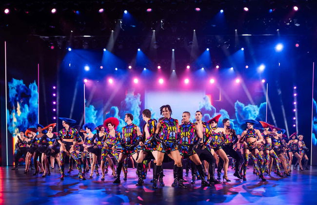 Spettacolo BLINDED by DELIGHT Grand Show nel Teatro Friedrichstadt-Palast - Photo 3