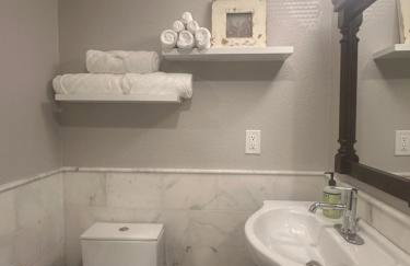 Entire Private Garden-Level Retreat - Foto 11