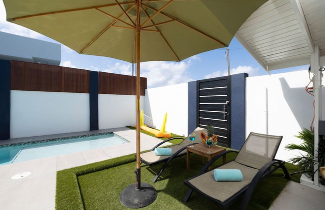 NEW Modern 3BR 3BA Private Pool Centrallylocated - Foto 23