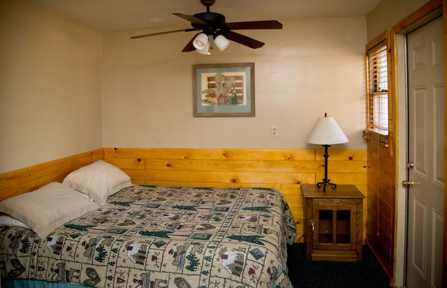 Golden Bear Cottages - Foto 8