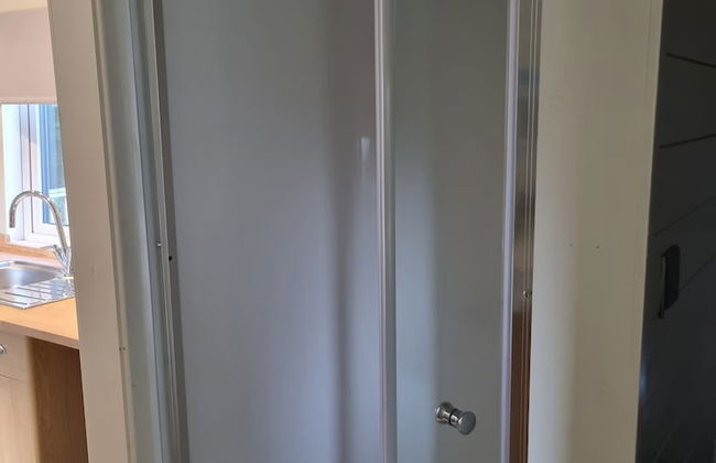 Glamping Hut - Riverview 4 - Photo 12