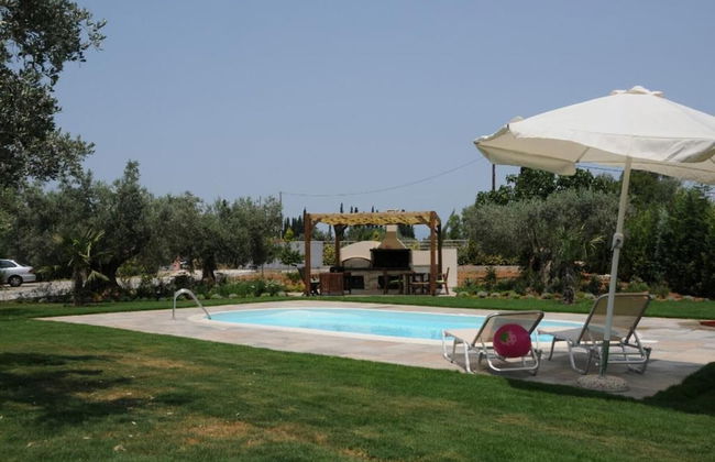 Luxurious 6 Bedroom Villa In a Great Location - Foto 23