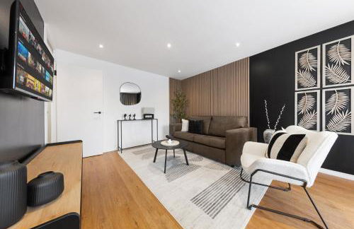 Modern 2BR Apartment Perfect for Remote Work - Foto 9