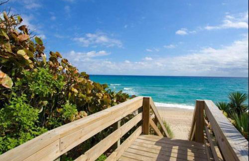 Elegant 4BR Home Guest House Private Yard - Foto 56