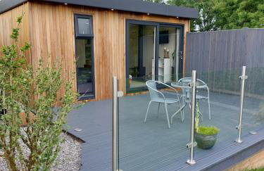 The Den - Modern cabin with wood burning stove - Foto 19