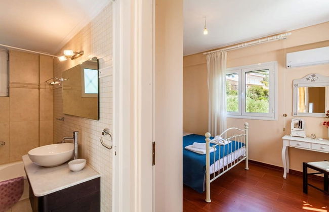 Verga Majestic Sunsets - Elegant Chic Retreat - Photo 36