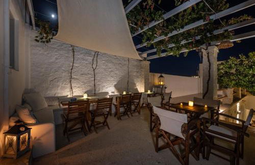 Monachofolitses - Photo 17