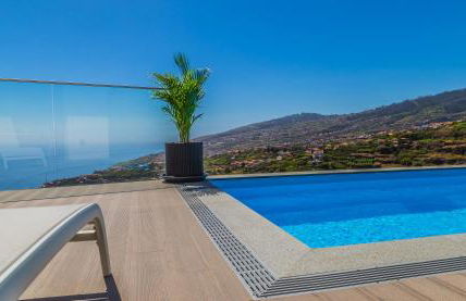 A&M House II Luxury Holidays Home - Photo 4