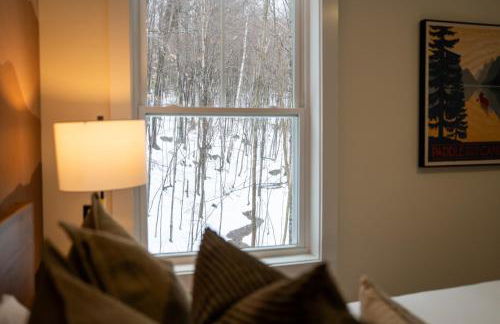 '"Luxury Mountain Getaway'" Sauna, Hot Tub, Massage Chair, Pool Table - Photo 13