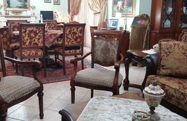 Helen's family home - Photo 26