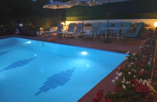 Villa in Panorama, Thessaloniki, with a swimming pool. Host: Mr. George - Foto 7