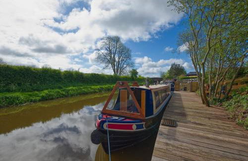 Dylan, 43ft Narrowboat with Garden - Foto 14