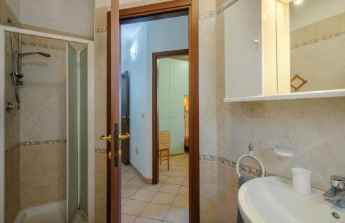 Nice Apartment In Comacchio With Wifi - Foto 30