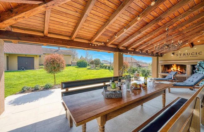 Hedonistic Vineyard Estate - Photo 30