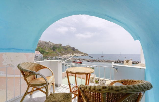Corricella Terrace in Procida - Foto 1