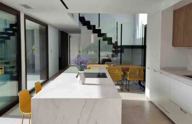 Stunning Design Villa with large private Pool 30sqm - Foto 46