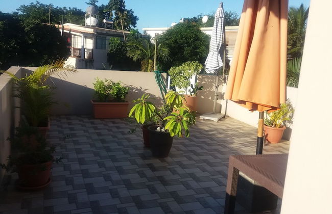 Sunny Private First Floor 1-br Beach Apartment With Spacious Balcony, Pool, Wifi - Photo 27