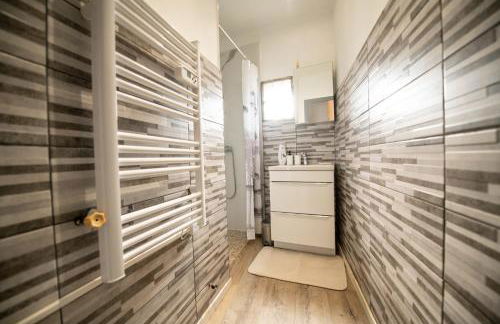 Aux portes de Lyon Tout confort emplacement idéale Netflix - Foto 24