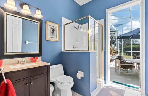 Luxurious 9BR Themed SE Facing Pool Hot Tub Theater Game Room BBQ 2 miles Disney - Foto 35