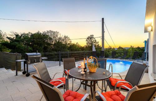 Holiday House Azur with a private pool - Foto 64