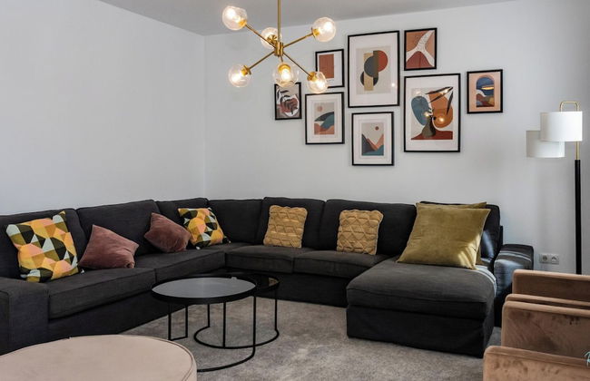 4 Bed Villa - Heated Pool, Pool Table, Bbq, Patio - Photo 17