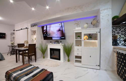 APARTAMENTO ESTRELLA SAUNA SPa JACUZZI - Photo 59