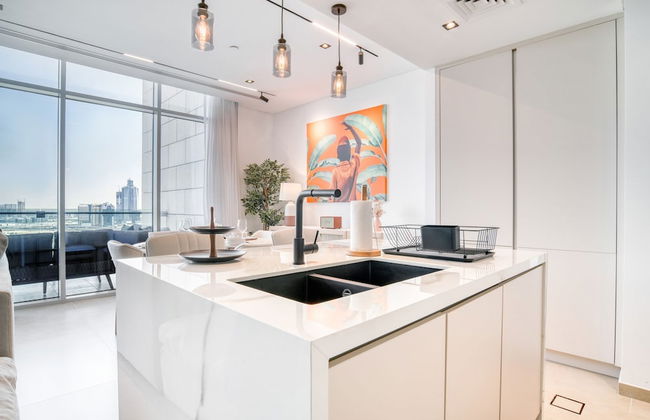 Luxe and Modern Duplex in Difc - Photo 58