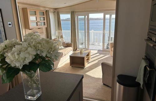 Unobstructed Sea Views , Rockley Park , Poole - Photo 12