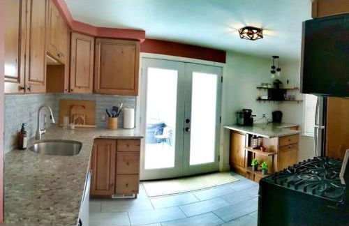 Hot tub Home 20 minutes from Niagara Falls - Foto 12