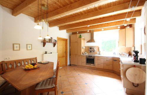 Casa-Philipp, mediterrane, lichtdurchflutete, stilvolle Ruhe-Oase, ebenerdig, mit Garten, Terrasse, Grill und Sauna im Naturparadies Fränkische Schweiz - Foto 12