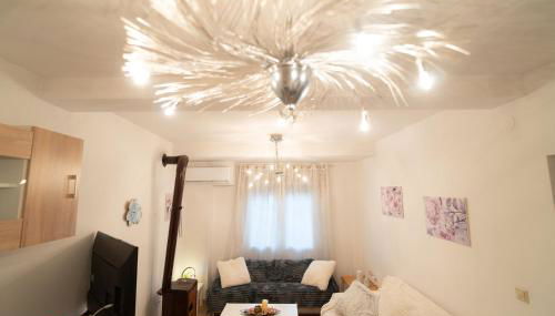 Mary's Downtown Home - a stroll away from Mount Vermio - Foto 2