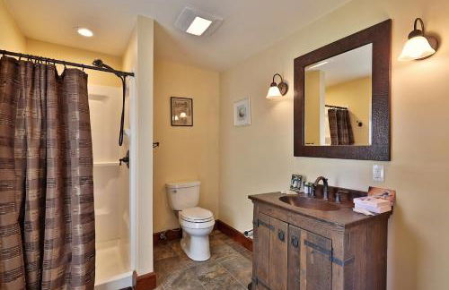 Cortina Mountain Chalet - Outdoor Hot Tub - Close To Pico And Killington Mountains 3 Bedroom Home - Foto 82