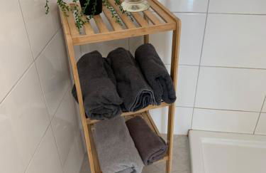 An der Uniklinik, Apartment mit eigener Küche und renoviertem Badezimmer, Zentrale Lage - Photo 8