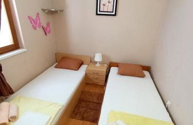 Apartments Višnja - Photo 14