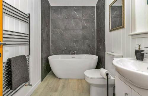 Finest Retreats - Silverwood Junior Chalet - Photo 12