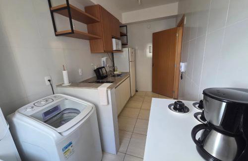 AP centro ao lado do comércio piscina quartos com ar condicionado e estacionamento - Foto 2