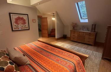 Coveted Creekside Setting, Near Downtown And Bogert Park - Foto 14