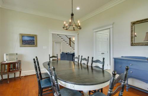 Spacious Rural Getaway in Lexington with Deck! - Foto 9