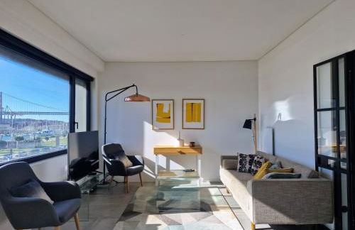 MBird Riverside 2BD Flat with garage - Foto 1