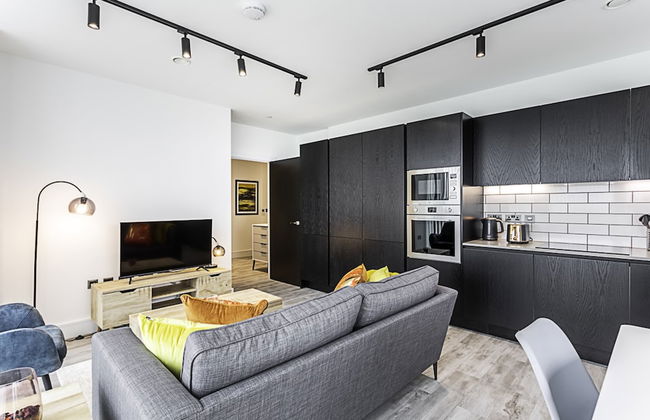 Icon Tower Flat One - North Acton - Photo 10