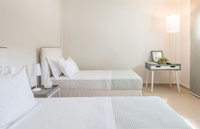 Eneos Kythnos Beach Villas - Photo 12