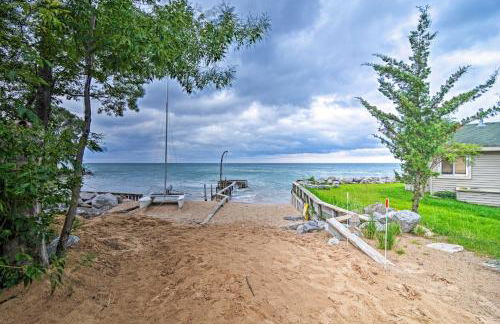 Lake Huron House with Grill and Beach Access! - Foto 21