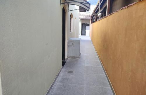 Casa piscina com ozônio churrasqueira perto da praia - Foto 17