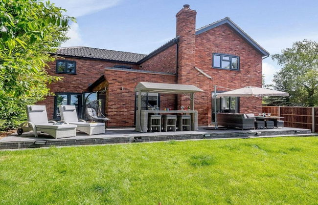 Luxurious Villa With Hot Tub - Foto 4