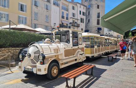Maison conviviale avec jacuzzi à Le Bar-sur-Loup - Foto 28
