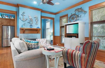 30A Grayt'n Greatful by Avantstay Charming Home+cottage, Walk to Western Lake - Foto 8