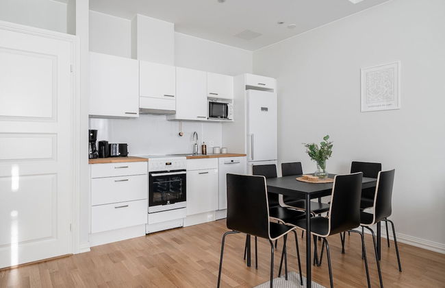 Main Square Renovated Apt, Sauna and Parking - Foto 8