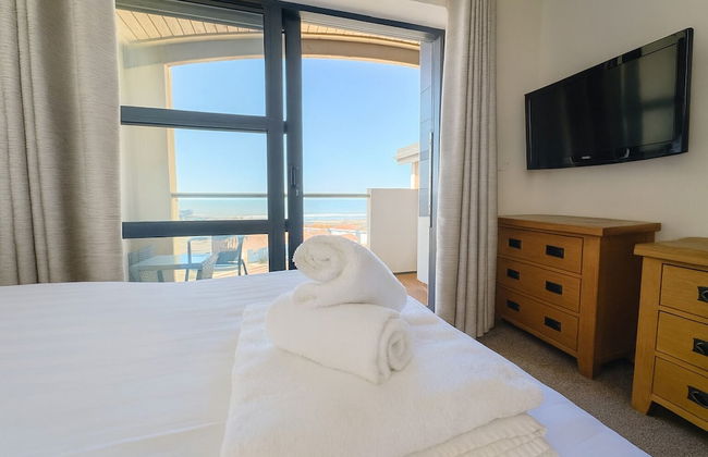 Westbeach Holiday Apartments - Photo 8