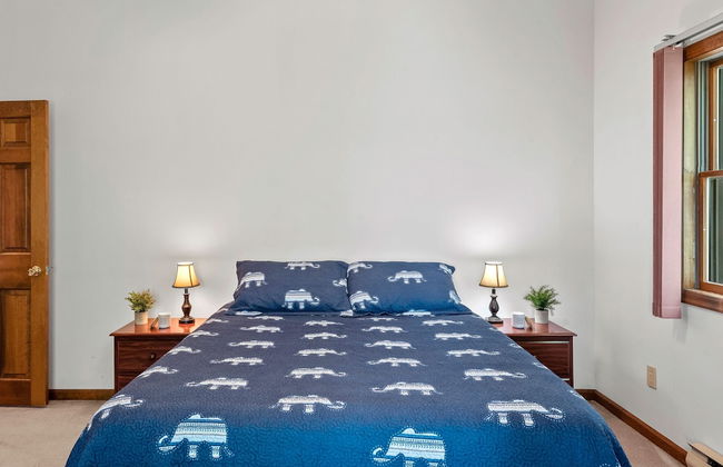 Marina Village by Avantstay Walk to Lake Marina Balcony Patio - Photo 21